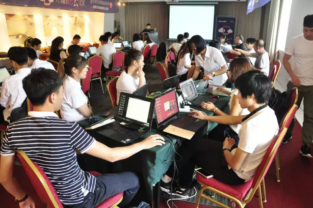 1502956358128152.png blob.png