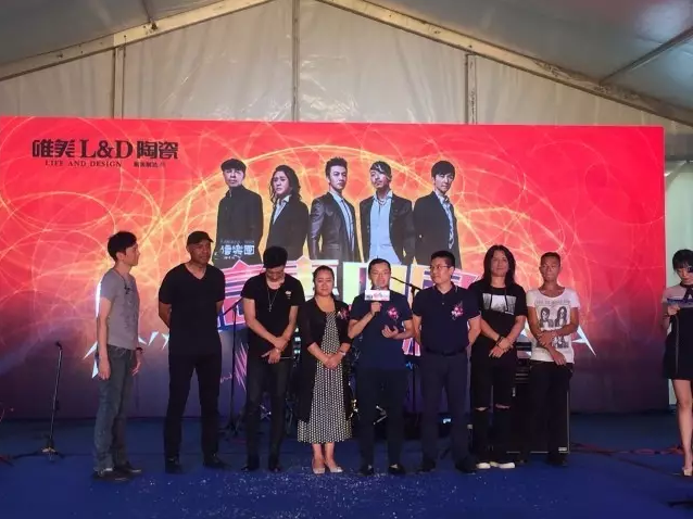 1506580356557089.png blob.png